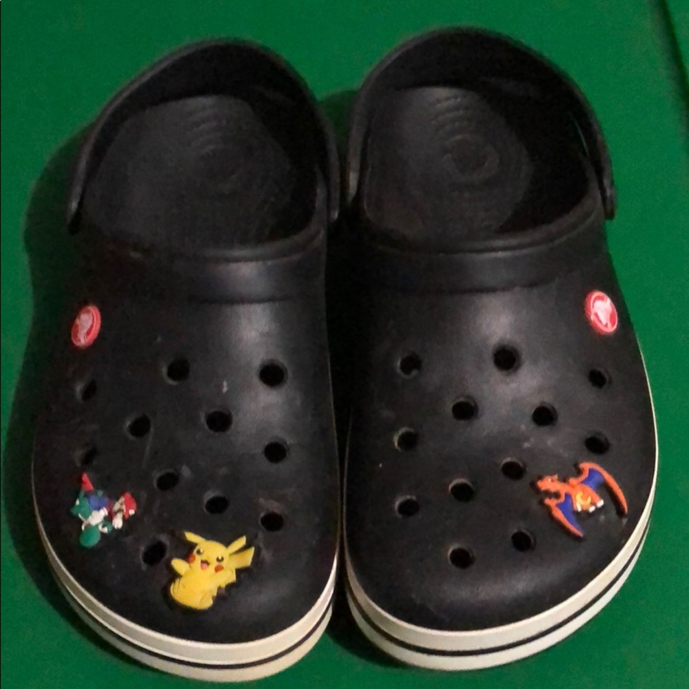 Crocs men 8 or women 10